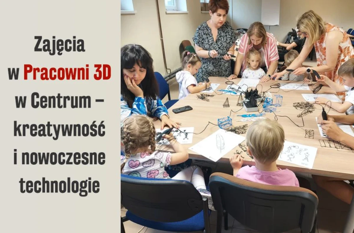 Uczniowie klasy integracyjnej w Pracowni 3D.